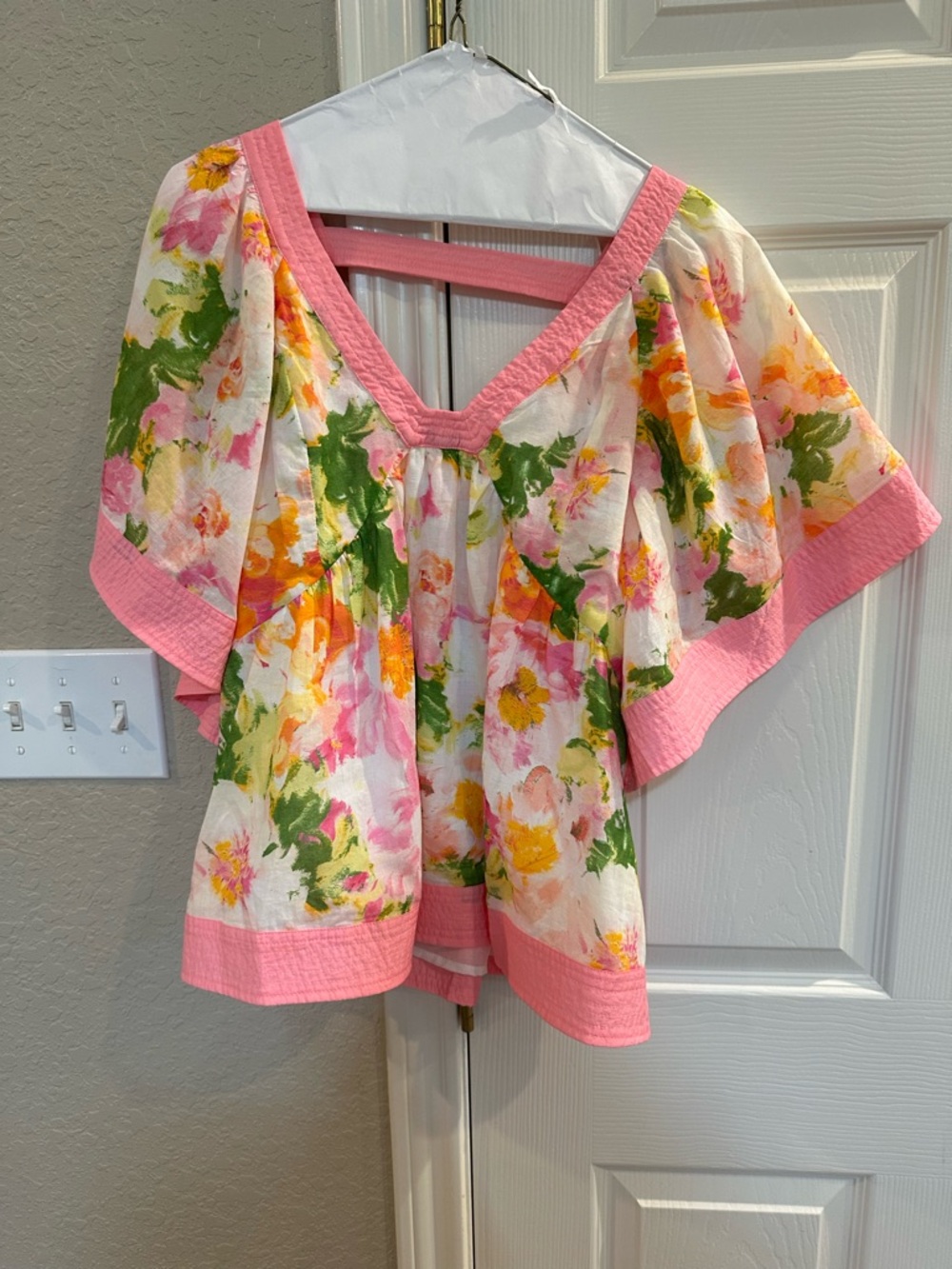 Floral Pink Trim Flutter Sleeve Blouse